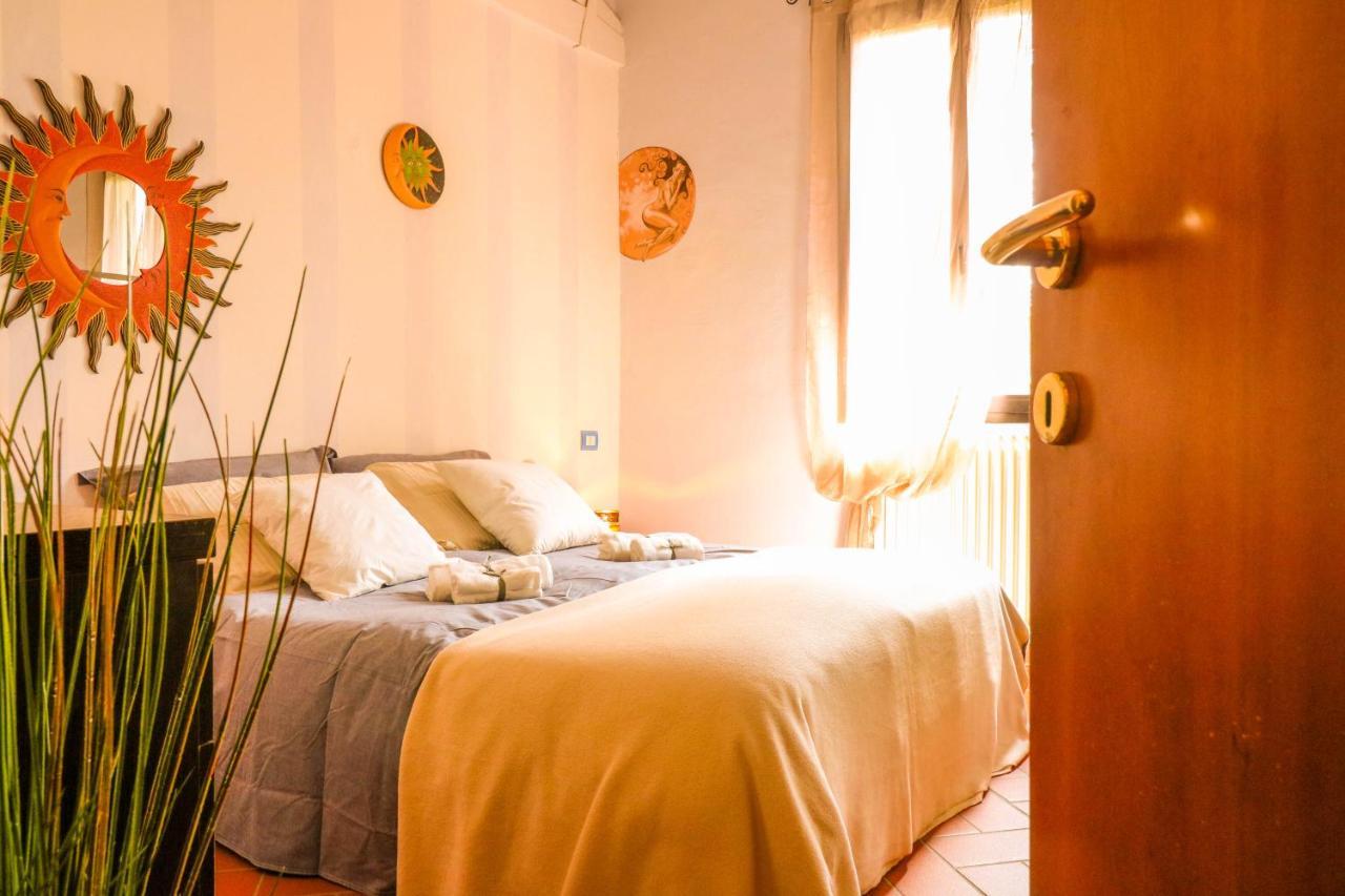 トッリータ・ディ・シエーナ Casale Val D' Orcia- Relax E Lusso In Piscinaヴィラ エクステリア 写真