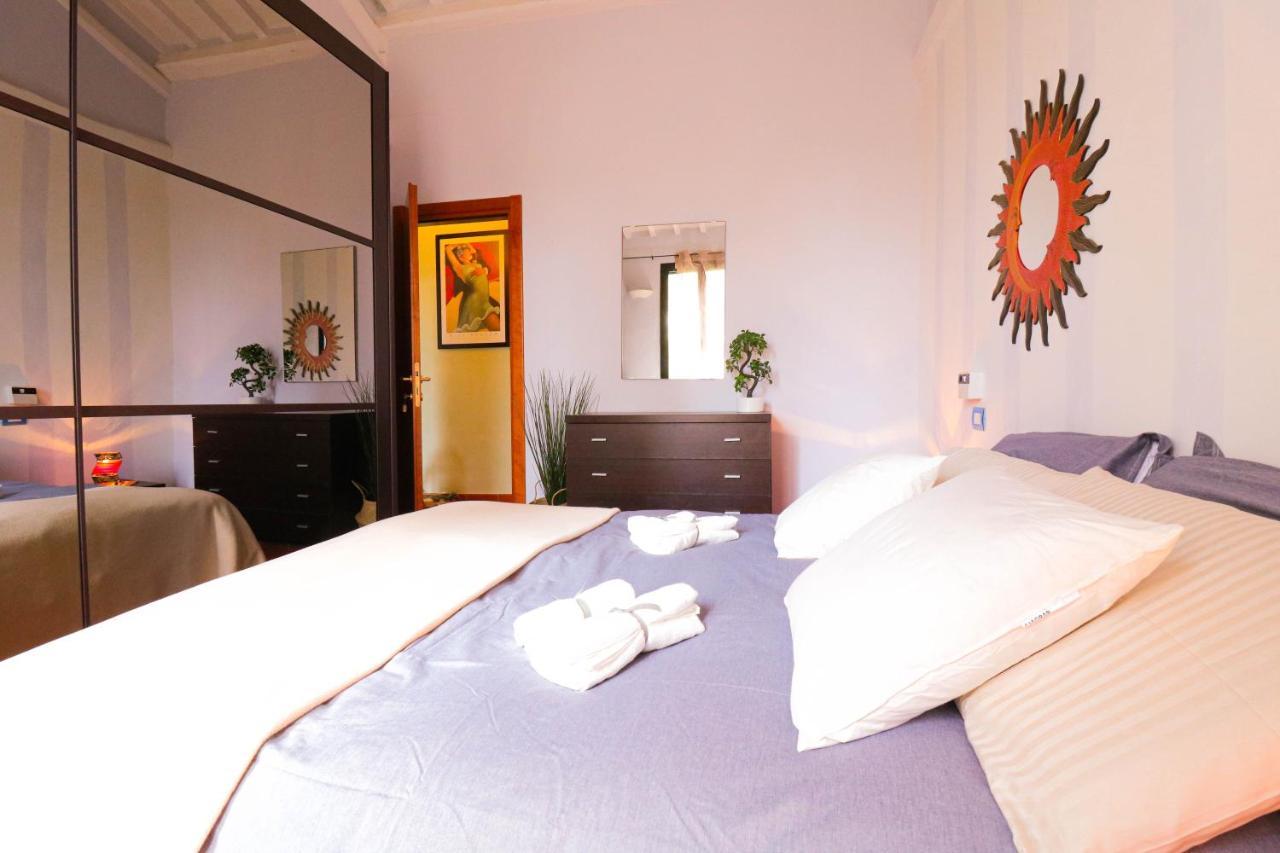 トッリータ・ディ・シエーナ Casale Val D' Orcia- Relax E Lusso In Piscinaヴィラ エクステリア 写真